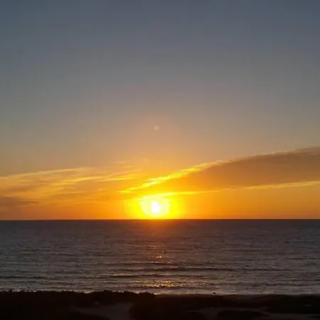 Casa Con Panorama Mozzafiato 300 M Dal Mare בית נופש